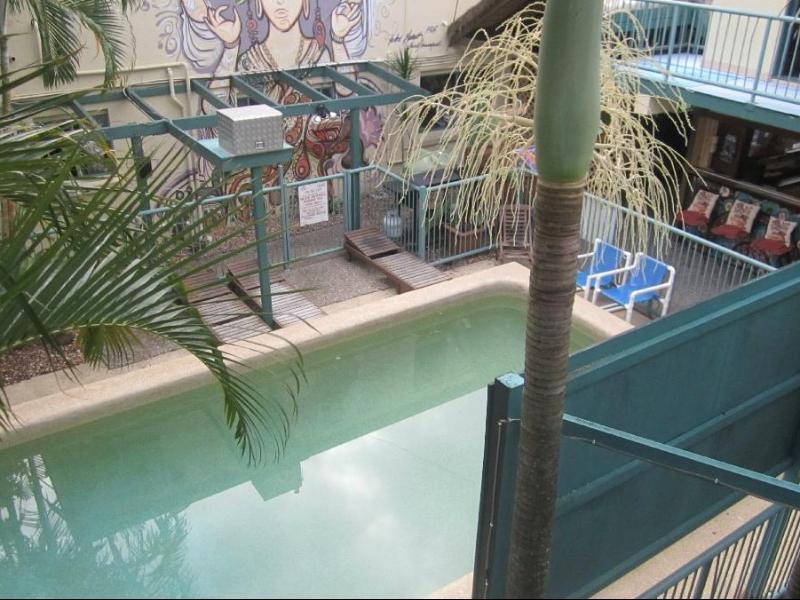 Sleeping Inn Backpackers Resort Gold Coast Esterno foto