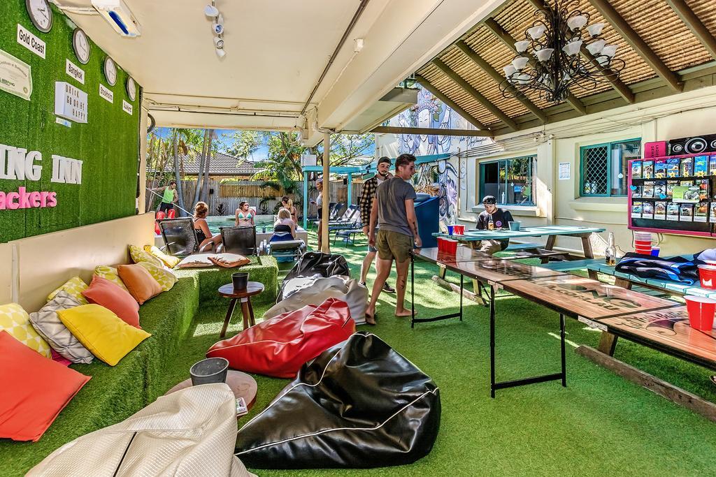 Sleeping Inn Backpackers Resort Gold Coast Esterno foto