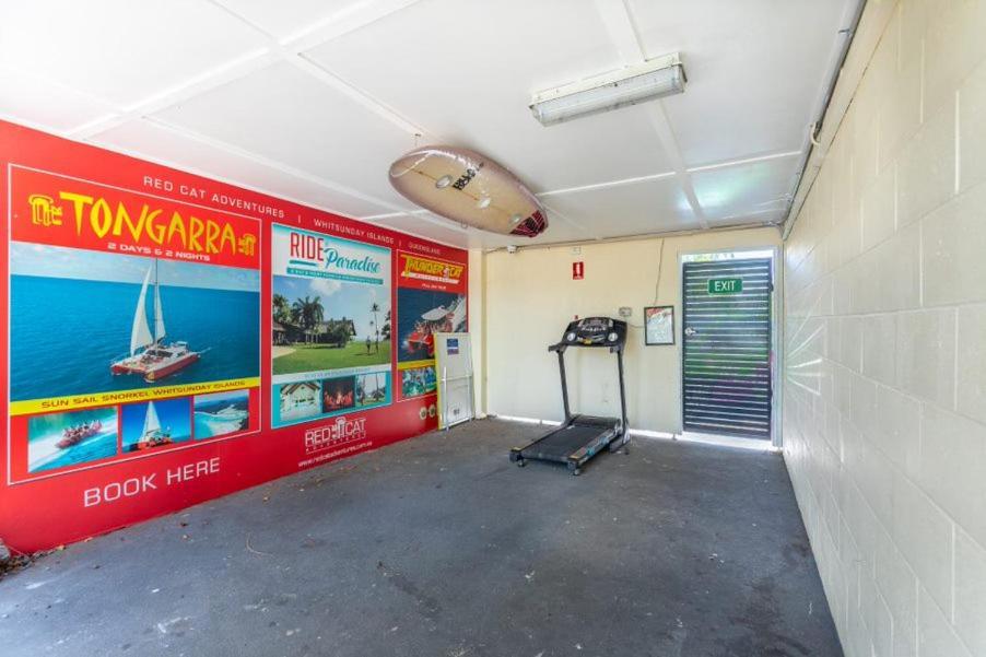 Sleeping Inn Backpackers Resort Gold Coast Esterno foto