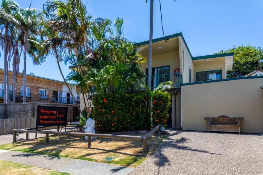 Sleeping Inn Backpackers Resort Gold Coast Esterno foto